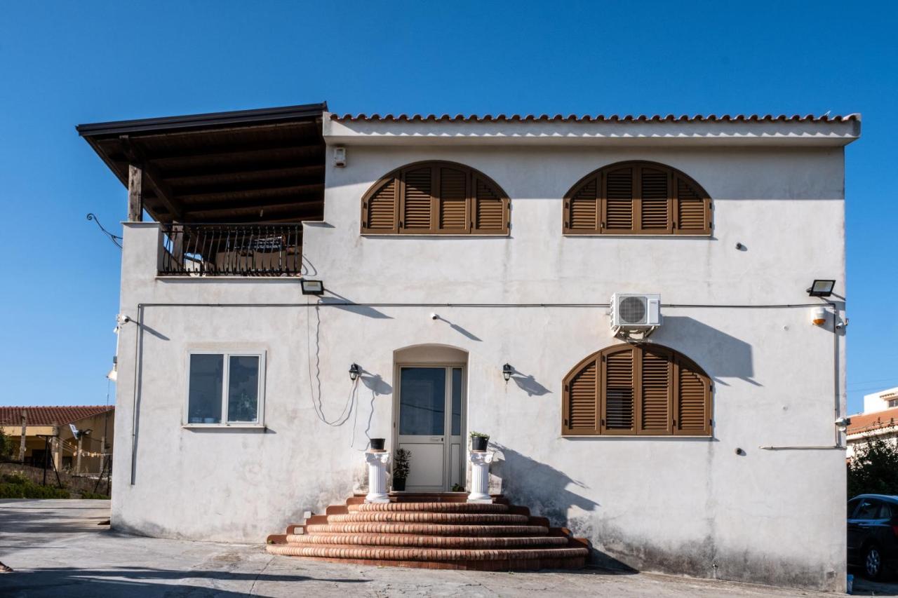 Un Posto Al Sole - Caltanissetta Apartment ภายนอก รูปภาพ